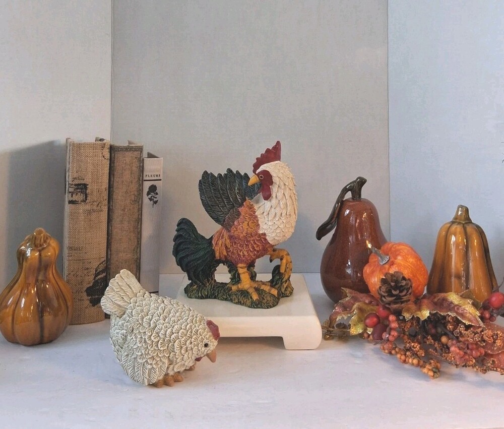 Vtg Farmhouse Resin Rooster+Hen Figure Pair; 2 PC Country Kitchen Decor Pristine